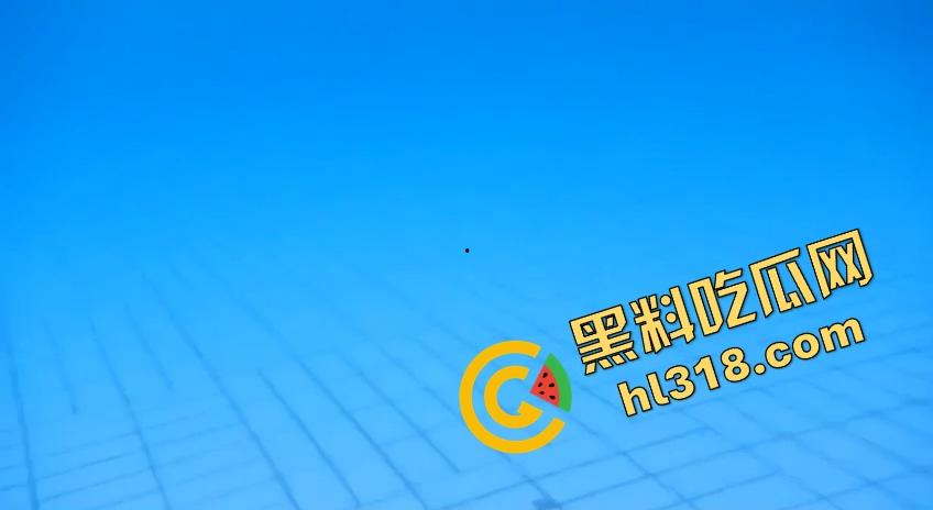 泳池里骚逼女直接脱泳裤露鲍鱼，在线钓鱼引全场潜水哥蠢蠢欲动，水下风景比水面还刺激！-11